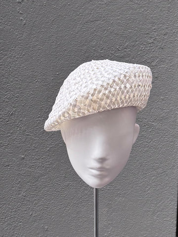 Lacey Ivory Beret