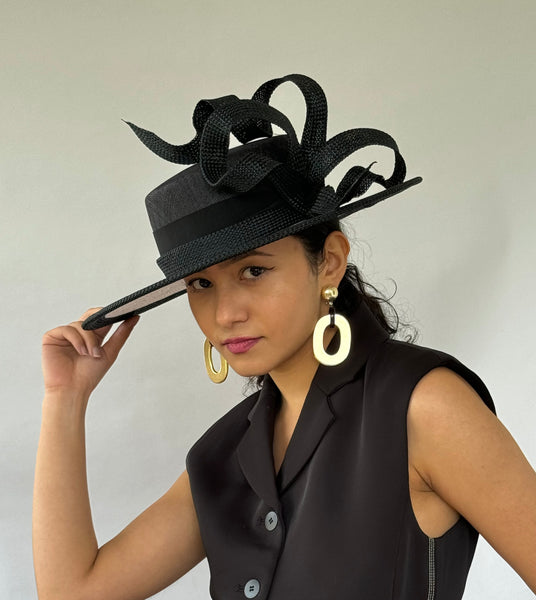 Designer hat Gina Boater by Louise Macdonald Milliner (Melbourne, Australia)