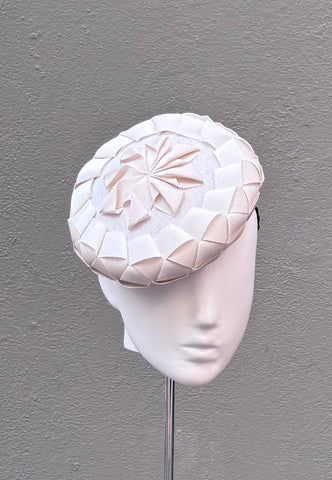 Ivory and ecru ribbon beret